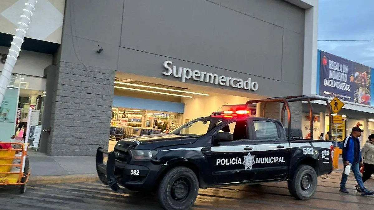 Foto_ Noticias Vespertinas - WALMART TORRES LANDA